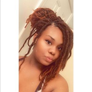 Meet your Posher, Evelyn